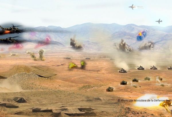 L'armée de l'Air d'Azerbaïdjan effectue des exercices tactiques aériens avec des tirs reels