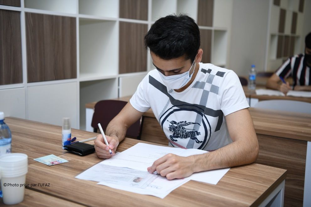 Les premiers examens d'admission au programme de master se sont déroulés à l`Université franco-azerbaïdjanaise (UFAZ)