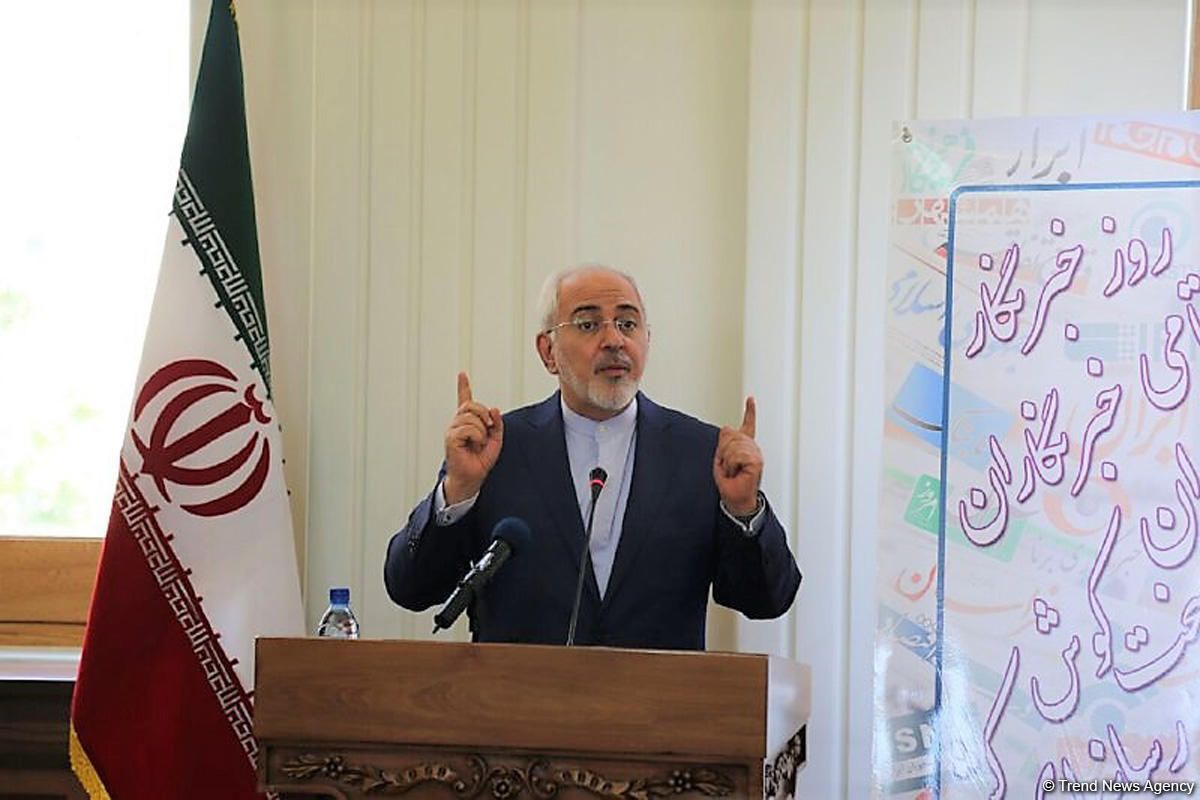 Le ministre iranien des Affaires étrangères se rend en Azerbaïdjan