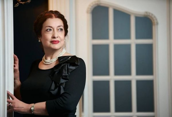 Les livres de l'écrivaine azerbaïdjanaise Saria Mammadova ont été publiés dans le cadre du Prix de Londres  (Photos)