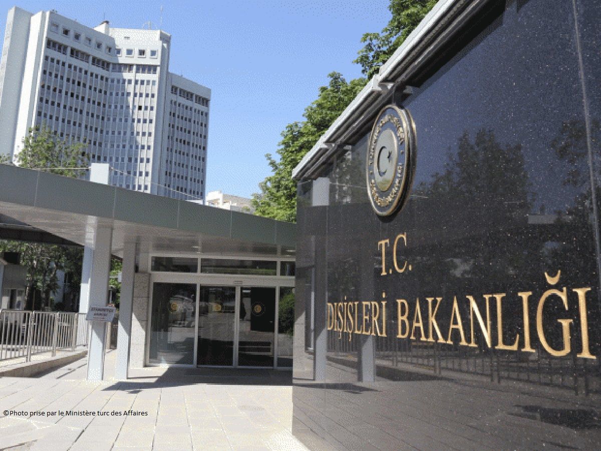 Le Ministère turc des Affaires étrangères : Nous condamnons fermement l'attaque inhumaine de l'Arménie contre la ville de Bérdé