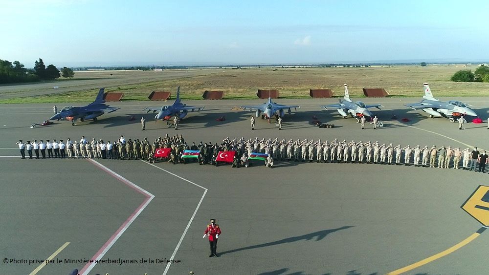 Les avions de chasse F-16 de l'armée de l'air turque arrivés en Azerbaïdjan pour rejoindre les exercices « TurAz Qartalı-2020 » (PHOTOS)