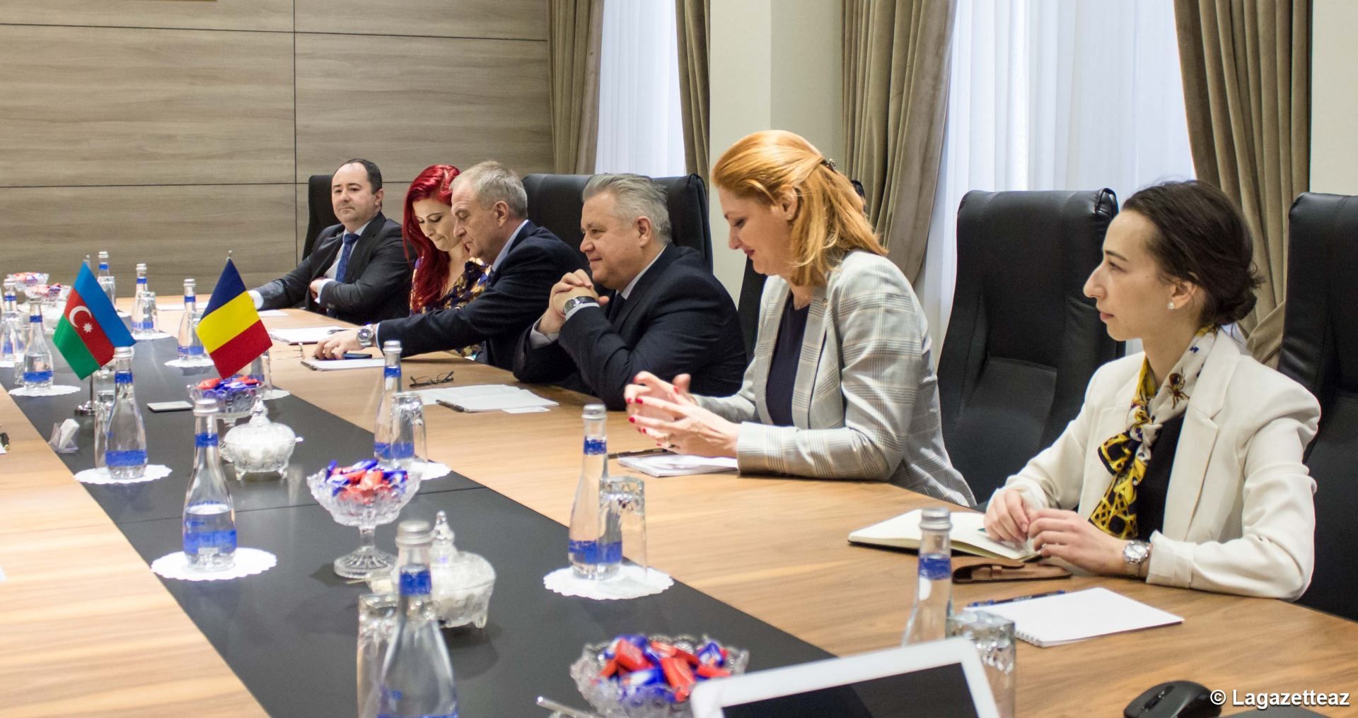 La Roumanie souhaite reprendre les négociations avec l'Azerbaïdjan pour étendre la coopération dans le secteur de l'énergie
