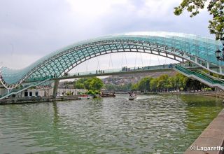 La Banque européenne pour la reconstruction et le développement soutient la modernisation du parc de véhicules municipaux de Tbilissi