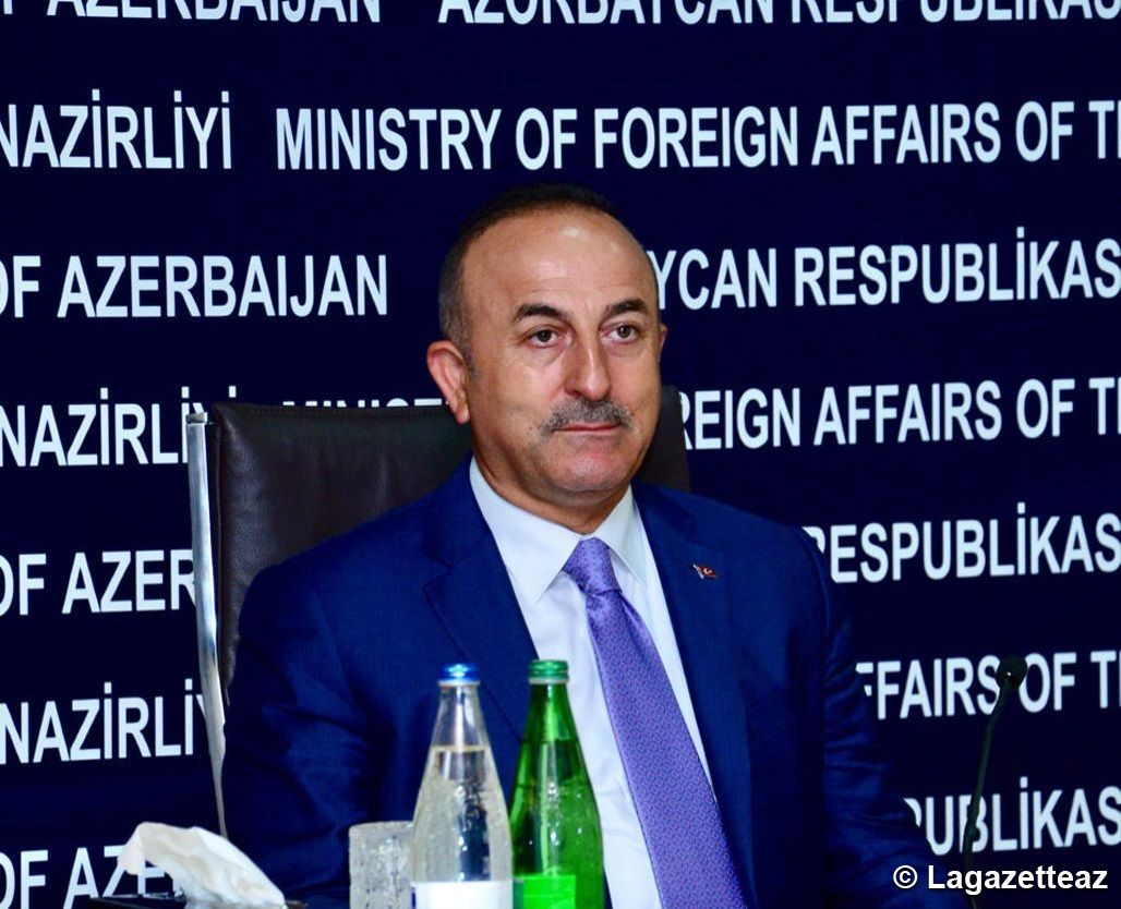 Cavusoglu : Ankara et Paris peuvent soutenir ensemble une paix durable dans le Caucase du Sud