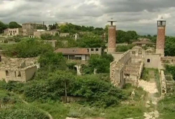 Les dommages causés par l'Arménie aux monuments architecturaux et historiques de l'Azerbaïdjan rendus publics
