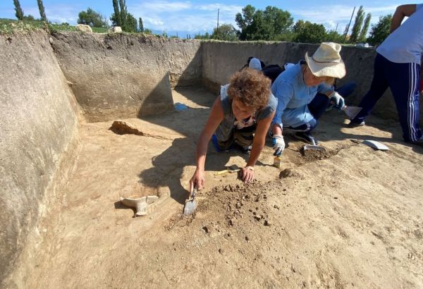 Azerbaïdjan : Un nouveau monument antique a été découvert à Chéki (PHOTOS)