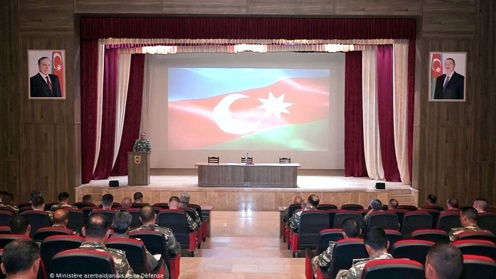 Des sessions de formation des commandants ont été organisées à Nakhitchevan (VIDÉO)
