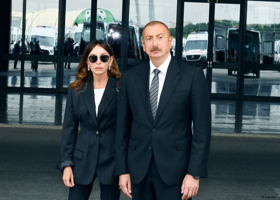 Le président Ilham Aliyev et la première dame Mehriban Aliyeva présentent leurs condoléances au patriarche Cyrille de Moscou et de toute la Russie