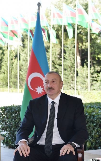 Le président Ilham Aliyev accorde une interview à la chaîne de télévision russe RBK