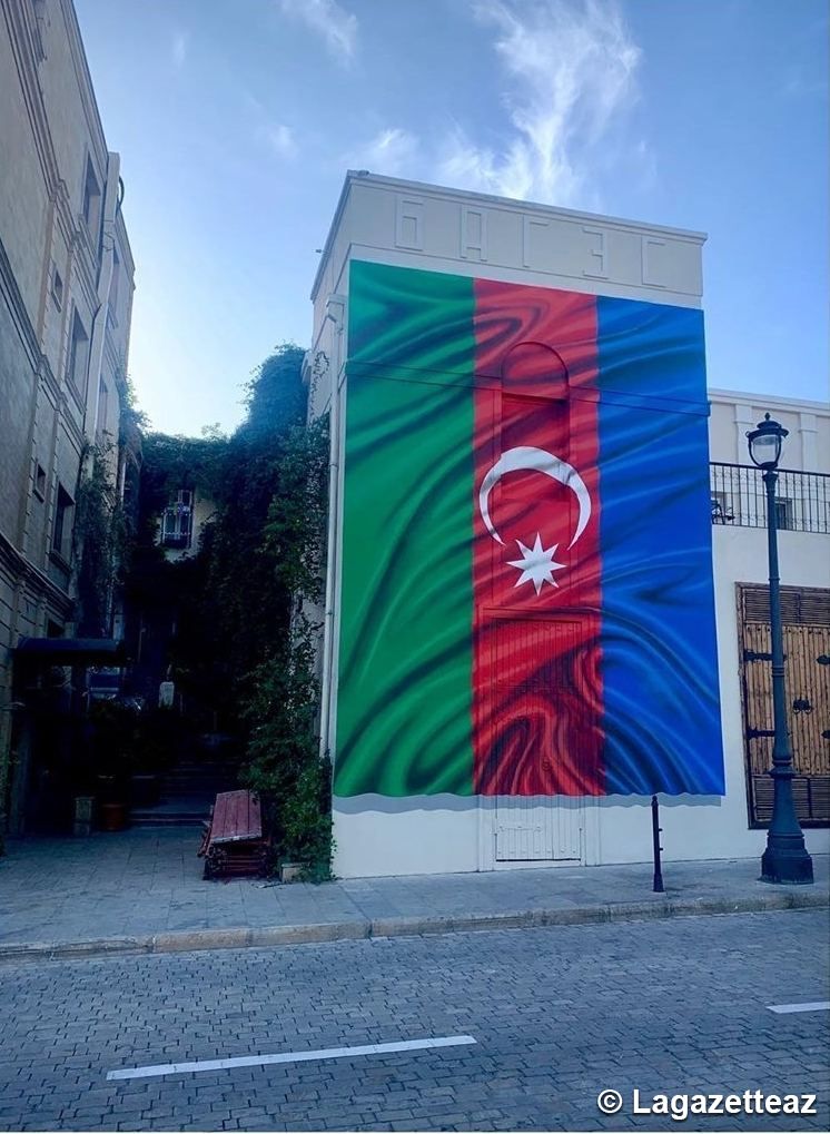 Murale avec l'image du drapeau de l'Azerbaïdjan à Itchericheher (PHOTOS)
