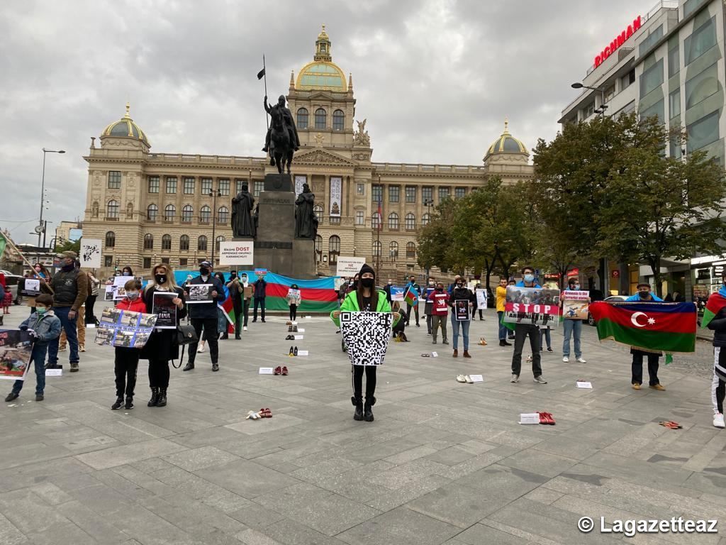 Une action de protestation a été organisée à Prague contre la terreur arménienne (PHOTO)