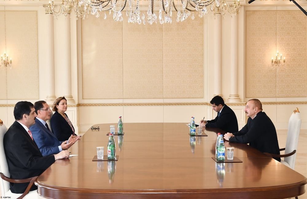 Le président Ilham Aliyev reçoit le médiateur en chef turc