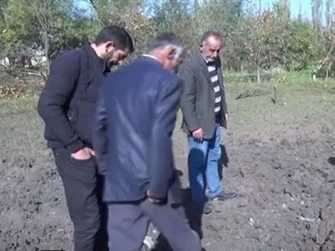 Un civil a été tué à la suite des attaques à la roquette tirées par les forces armées arméniennes sur le village de Kébirli de la région de Terter (PHOTO/VIDEO)