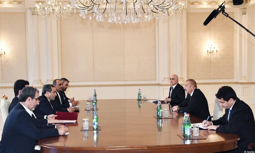 Le président Ilham Aliyev reçoit une délégation iranienne