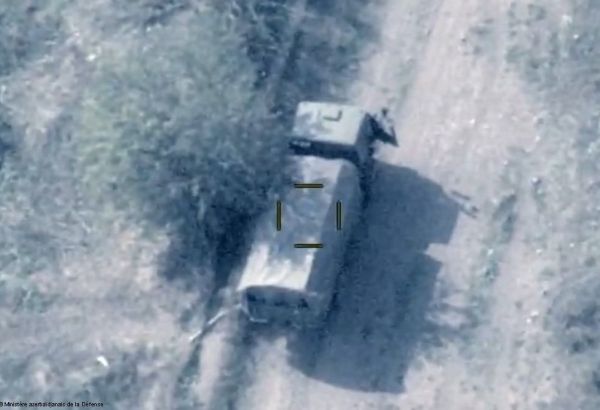 Un groupe de sabotage-reconnaissance et deux véhicules militaires des forces armées arméniennes ont été détruits (VIDEO)