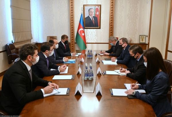 Le ministre azerbaïdjanais des Affaires étrangères a tenu une réunion avec le secrétaire général du Conseil turcique (PHOTO)