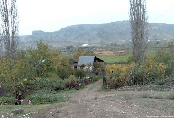 Les villages de Khendek et Mouradkhanly de la région de Goubadly, libérés de l'occupation arménienne (VIDEO)