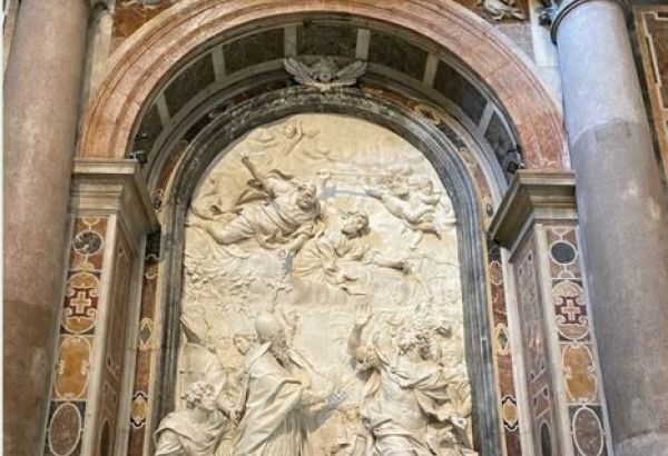La Fondation H.Aliyev a restauré le bas-relief « Rencontre entre le pape Léon Ier le Grand et Atilla, empereur des Huns » à la Basilique Saint-Pierre de Rome