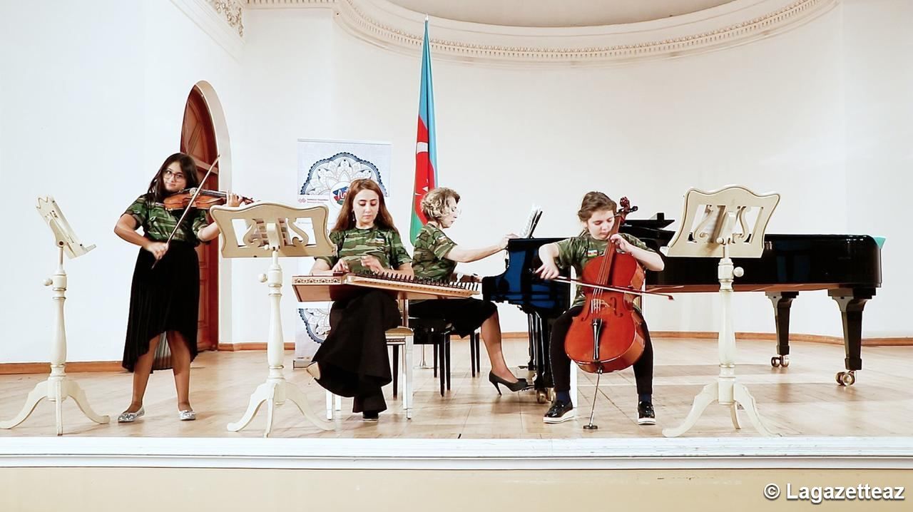 La victoire est à nous, le Karabagh, c'est l'Azerbaïdjan ! - concert à Bakou (PHOTO/VIDEO)