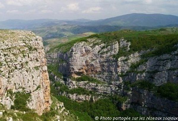 Choucha, Jidir-Duzu - l'endroit où Pachinian dansait avec un verre à la main l'année dernière (VIDEO)