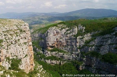 Choucha, Jidir-Duzu - l'endroit où Pachinian dansait avec un verre à la main l'année dernière (VIDEO)