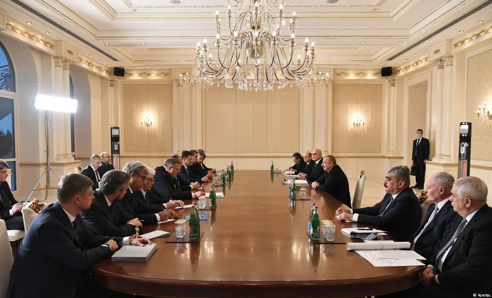 Le président Ilham Aliyev reçoit le ministre russe des Affaires étrangères Sergueï Lavrov