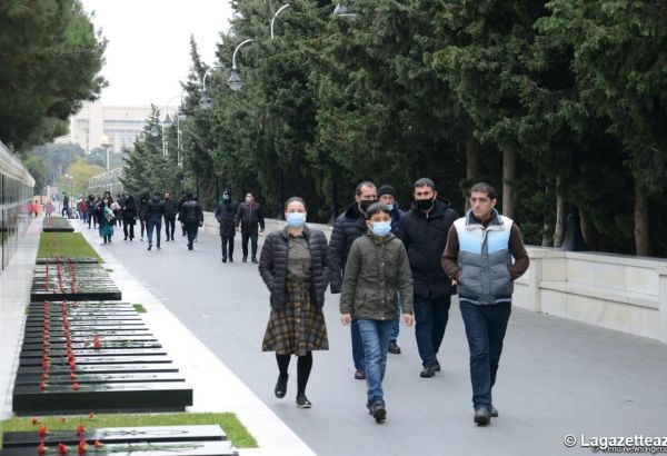 Aujourd'hui, la mémoire des martyrs de la Guerre patriotique est honorée en Azerbaïdjan (PHOTO)