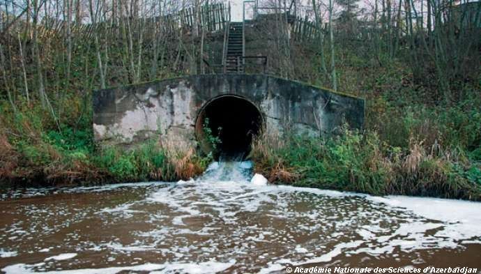 À la suite de l'érosion des gisements de molybdène en Arménie, des substances toxiques s'infiltrent dans la rivière Araz