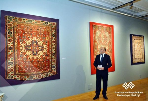 Trois tapis uniques du Karabagh, remontant aux XVIIe et XIXe siècles, ont été apportés en Azerbaïdjan depuis l'Italie