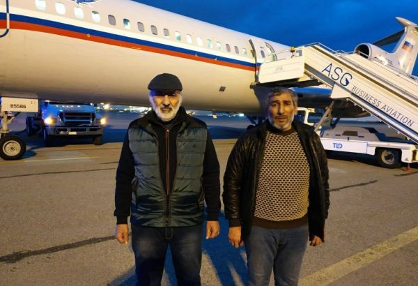 Les otages azerbaïdjanais Dilgam Asgarov et Shahbaz Guliyev retournent à Bakou grâce au Président Ilham Aliyev (PHOTO)