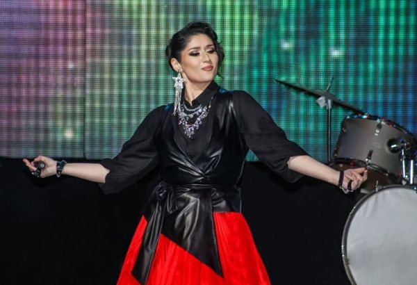 Kazakhstan : La chanteuse azerbaïdjanaise Narmin Karimbeyova remporte le concours international « Voice of Turan »