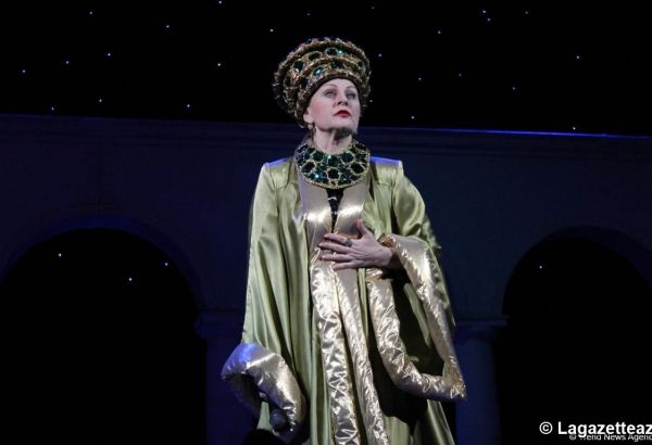 Natalia Sharovskaya, artiste du peuple de l'Azerbaïdjan, à propos du centenaire de son théâtre natal (PHOTO)