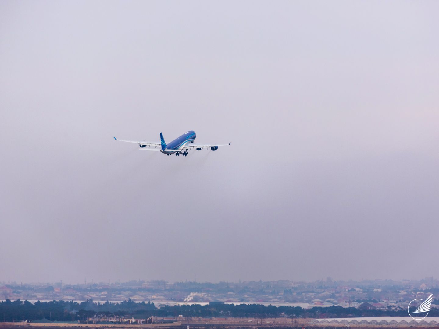 Transport aérien : lancement de vols vers Bakou au départ de l'aéroport d'Astrakhan