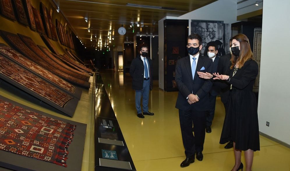 La délégation menée par le Directeur général de l’ICESCO, Salim bin Muhammad al-Malik, visite le Musée national du Tapis d'Azerbaïdjan (PHOTO)