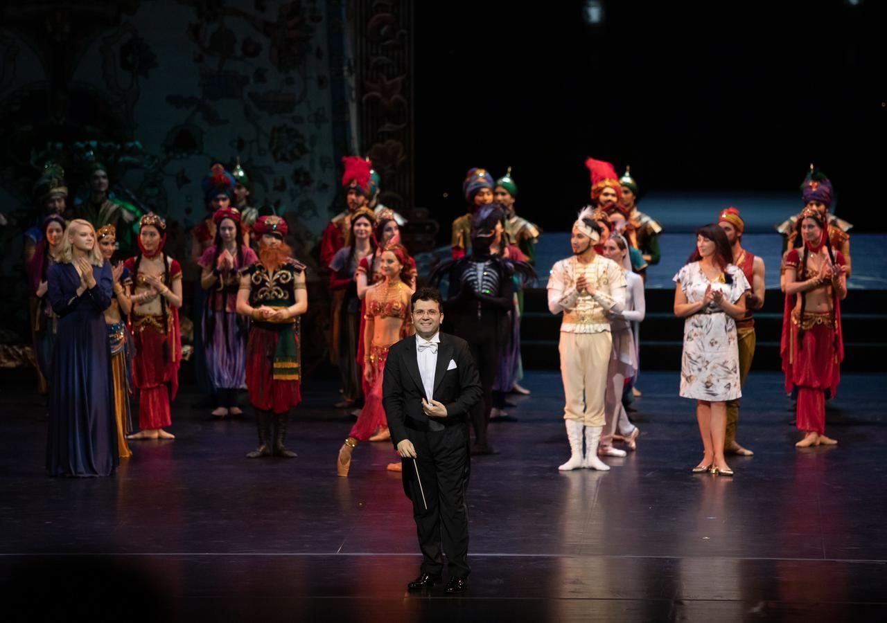 Bakou attend une grande première – un nouveau spectacle de ballet moderne et lumineux « Nizami »