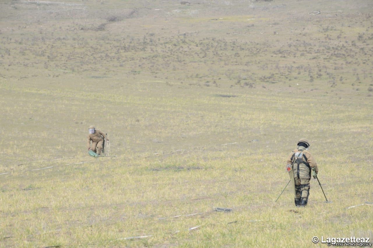 DES SOLDATS DE LA PAIX RUSSES ONT ÉTÉ ENGAGÉS DANS LE DÉMINAGE DU TERRITOIRE DU KARABAKH