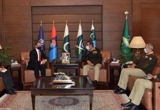 Le Pakistan va intensifiers ses efforts pour renforcer davantage l'armée azerbaïdjanaise, affirme le général pakistanais Nadeem Raza
