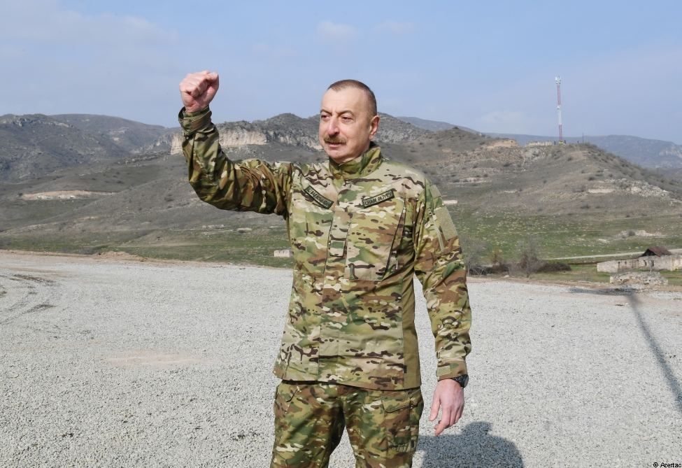 Le président Ilham Aliyev : Nous contrôlons tout et ne permettrons jamais au fascisme arménien de réapparaître