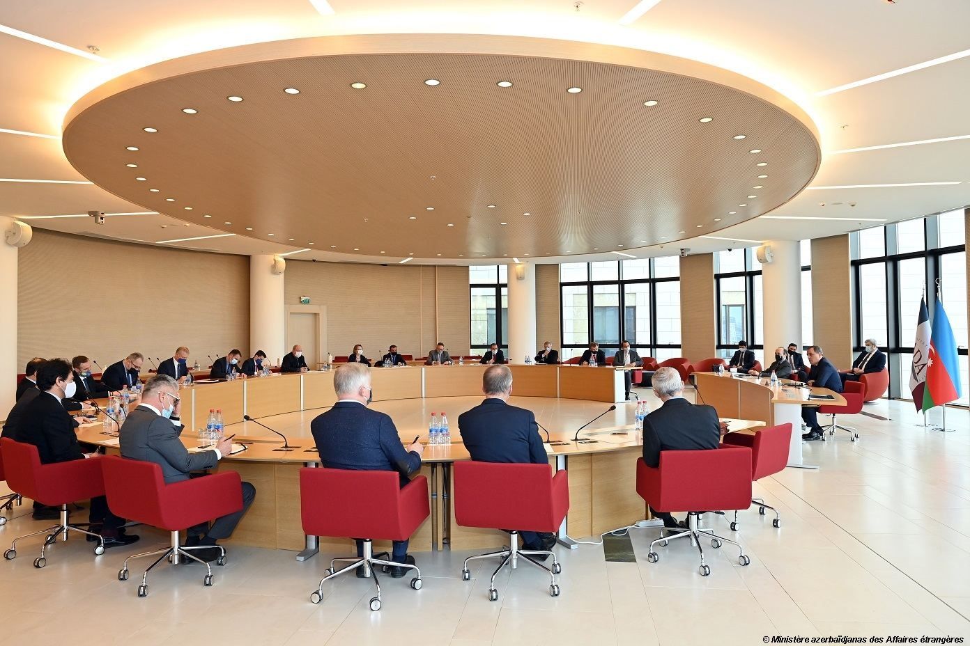 Le ministre azerbaïdjanais des Affaires étrangères rencontre les chefs des missions diplomatiques des États membres de l'UE en Azerbaïdjan