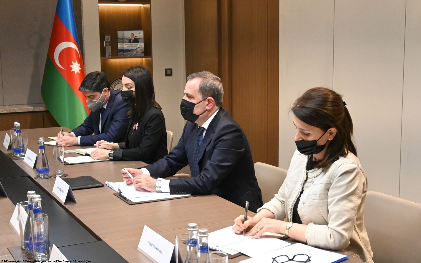 Le chef de la diplomatie azerbaïdjanaise reçoit une délégation de membres de l'Assemblée nationale française