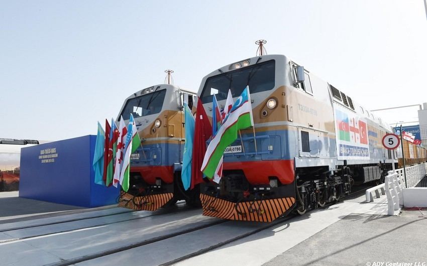 Le troisième train transportant des marchandises d'exportation turques a été envoyé vers la Chine via la ligne ferroviaire Bakou-Tbilissi-Kars (BTK)