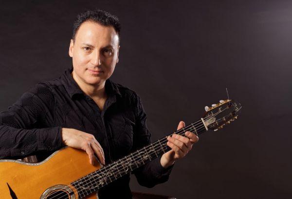 « Jazz pour les amoureux » - L'artiste azerbaïdjanais honoré, Hassan Baghirov, se produira à Saint-Pétersbourg avec un concert exclusif