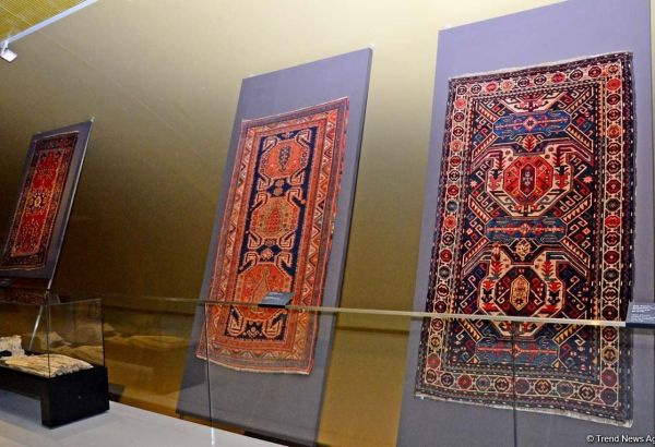 Les tapis azerbaïdjanais suscitent un grand intérêt en Allemagne (PHOTO)
