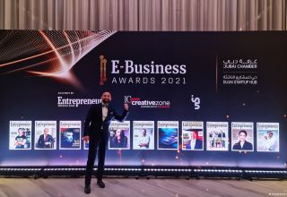 E-Business Awards 2021 : une startup azerbaïdjanaise reconnue comme la société touristique de l'année dans la région MENA - PHOTO