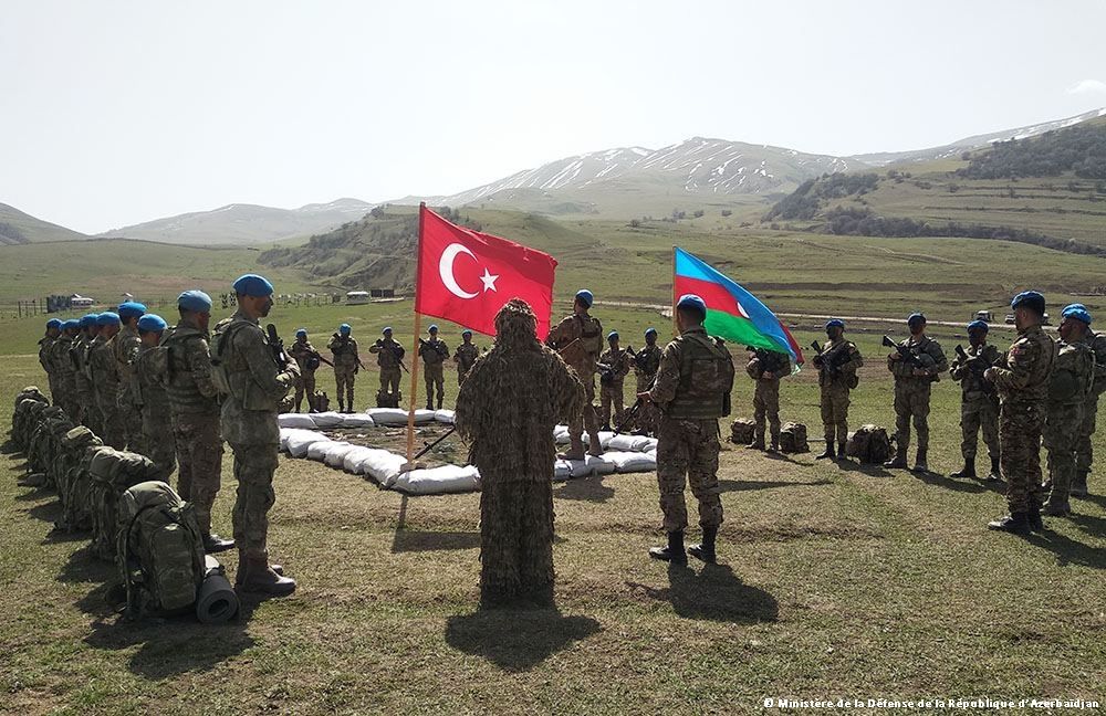 Des exercices opérationnels et tactiques conjoints des armées azerbaïdjanaise et turque ont commencé - PHOTO