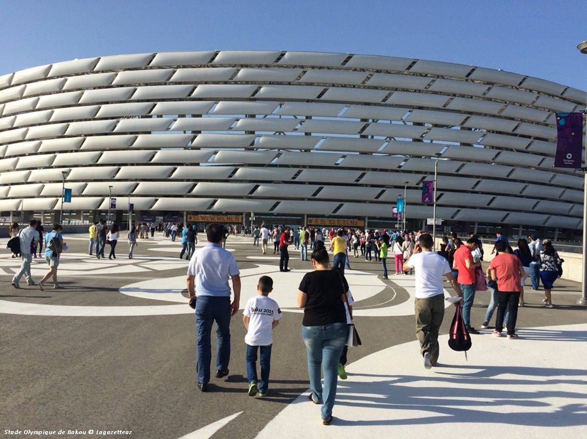 Combien de supporters pourront assister aux matches de l'UEFA EURO 2020 au Stade Olympique de Bakou ?