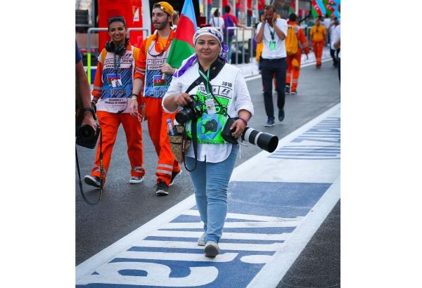La photographe azerbaïdjanaise Fargana Gasimli remporte le prix du concours de la Fédération Européenne des Photographes Professionnels