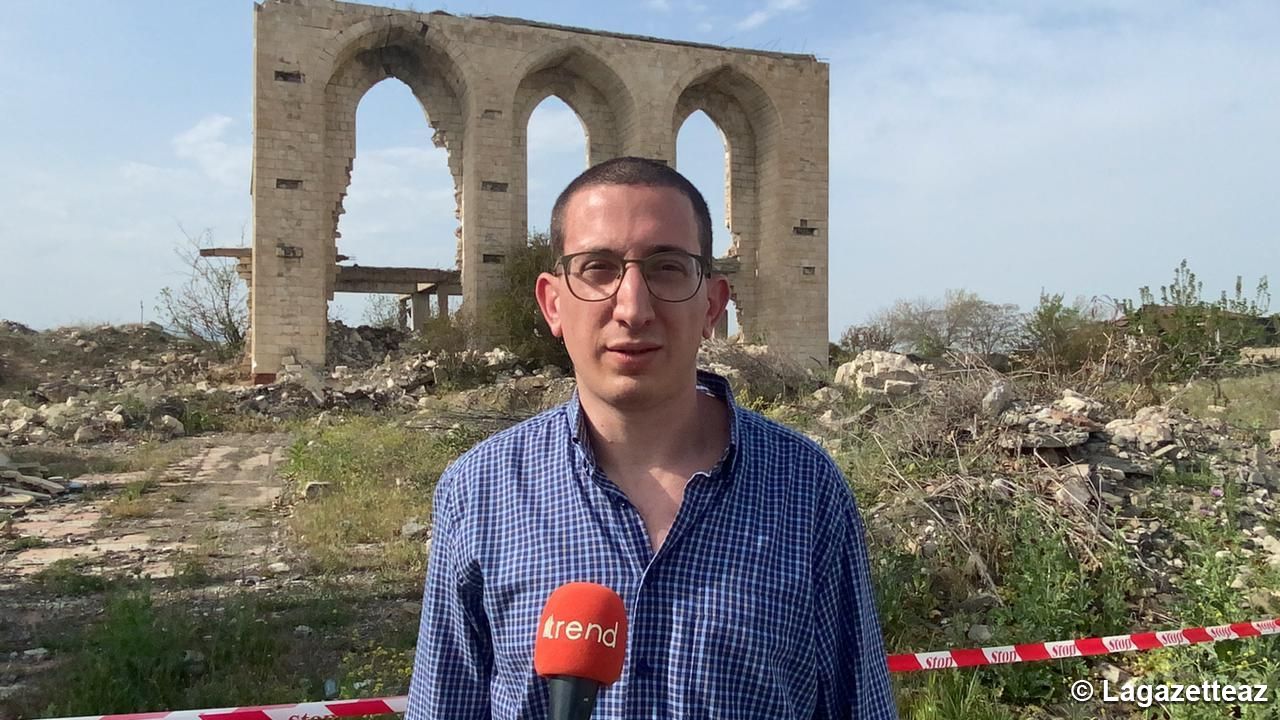 Il est triste de voir une mosquée détruite à la suite de l'occupation des territoires azerbaïdjanais, dit un journaliste israélien en marge de sa visite à Aghdam