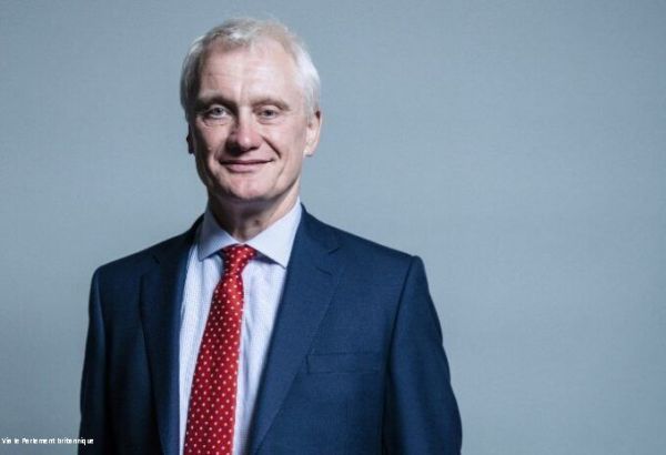 Graham Stuart, Secrétaire d'État britannique au Ministère du Commerce international, effectuera une visite en Azerbaïdjan